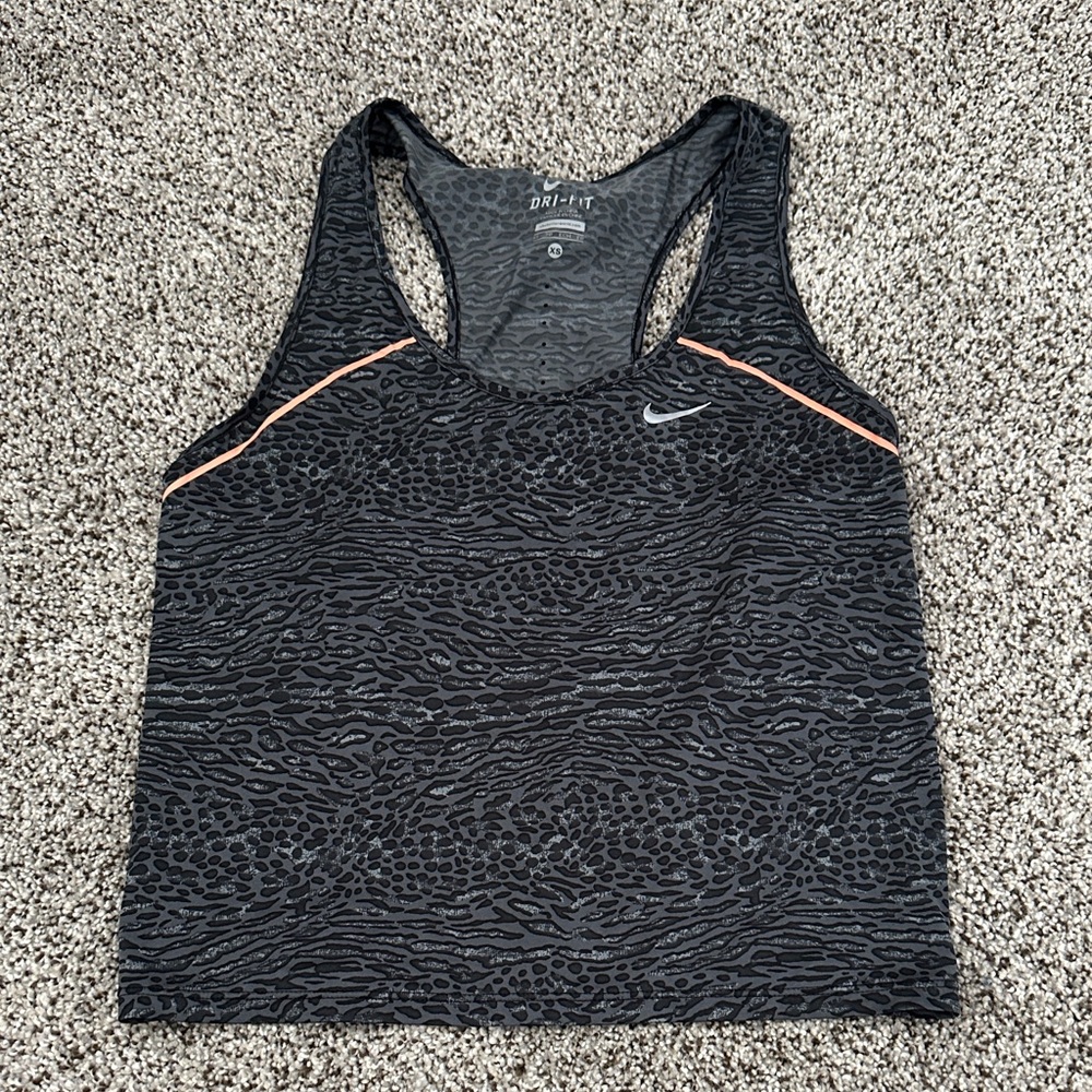 Nike Women's Black and Gray Patterned Tank Top